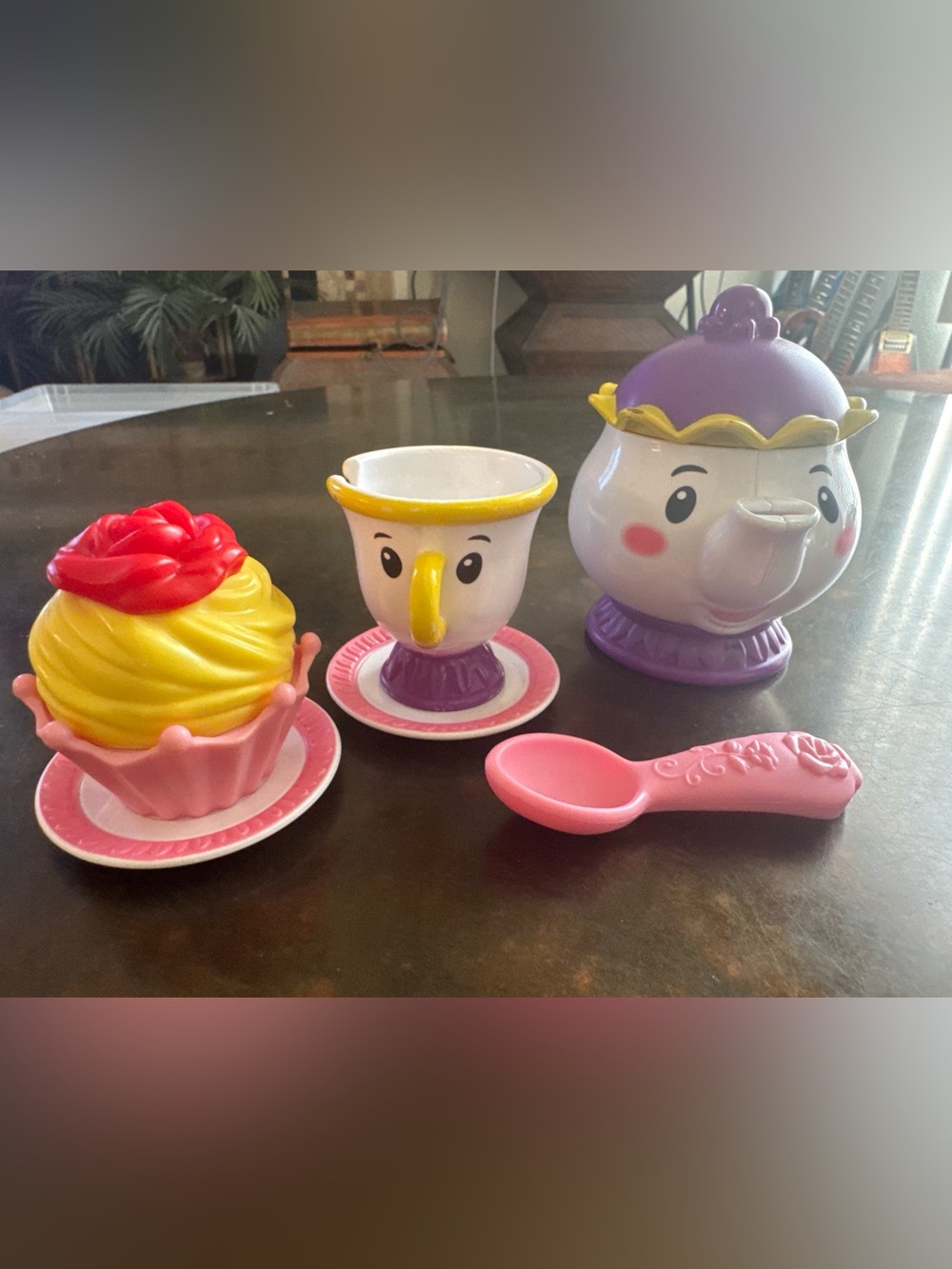 Disney Beauty and the beast  Pink and Yellow Teacup Playset - Tea Party